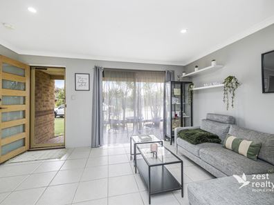 4 Maroon Place, Warnbro WA 6169