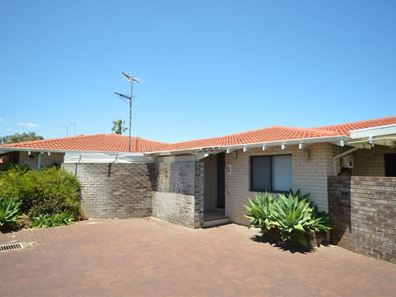 2/11 Leslie Street, Dudley Park WA 6210