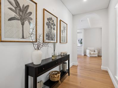 28 Dandenong Road, Attadale WA 6156