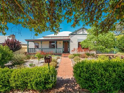 27 Venn Street West, Collie WA 6225