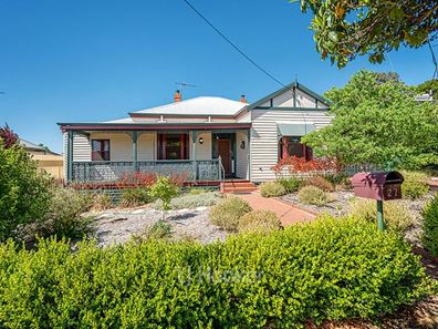 27 Venn Street West, Collie WA 6225