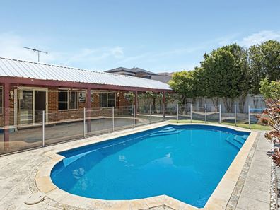 15 Tanglewood Way, Currambine WA 6028