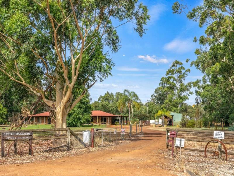 211 Kargotich Road, Oakford WA 6121