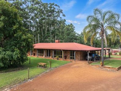 211 Kargotich Road, Oakford WA 6121