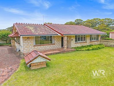 647 Frenchman Bay Road, Little Grove WA 6330