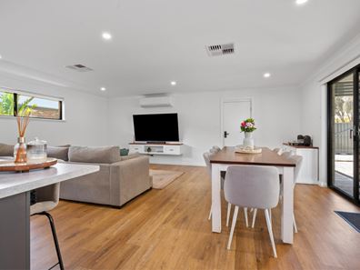60 Aslett Drive, Karlkurla WA 6430