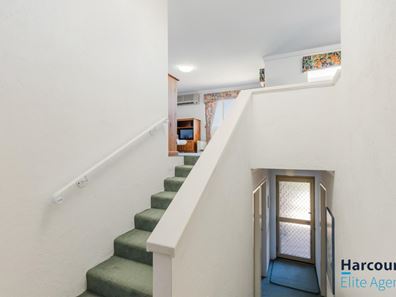 6/6 Bay View Street, Rockingham WA 6168