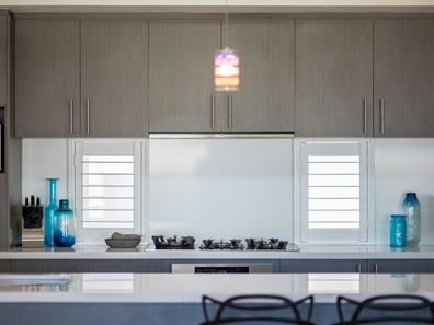2 Podman Loop, North Coogee WA 6163