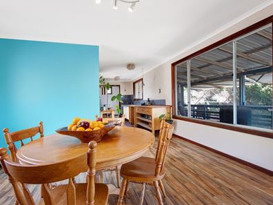 18 Mitchell Street, Horrocks WA 6535