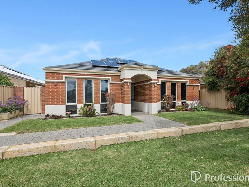 8 Miro Lane, Byford