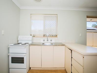 11/23 Helm St, Maddington WA 6109