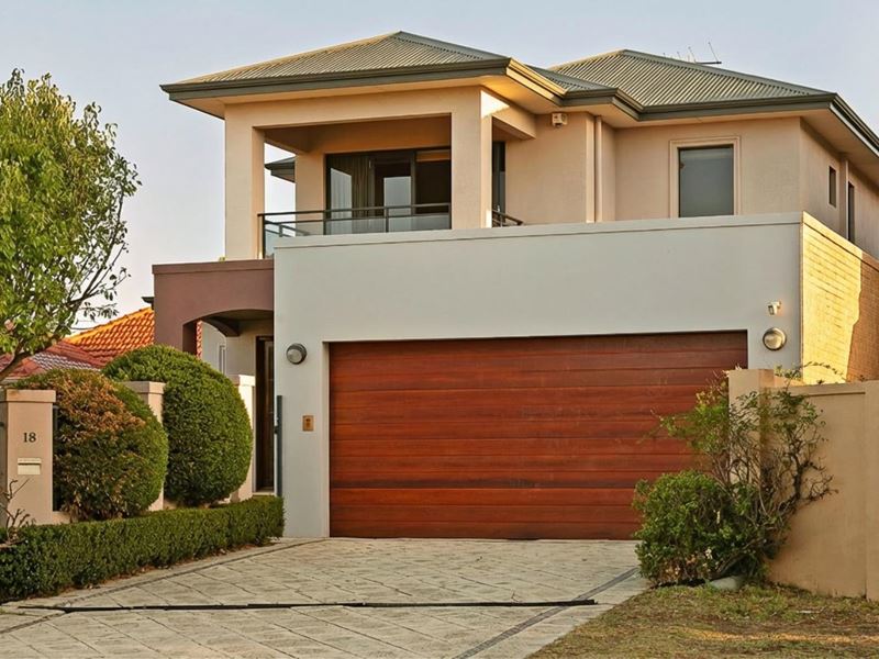 18 Swan Road, Attadale WA 6156