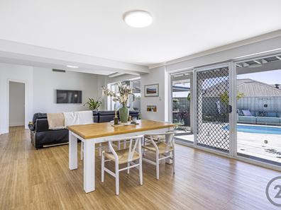 138 Mclarty Road, Halls Head WA 6210