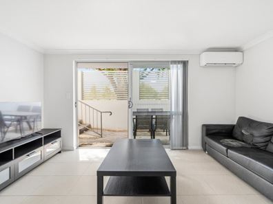 1/24 Westralia Gardens, Rockingham WA 6168