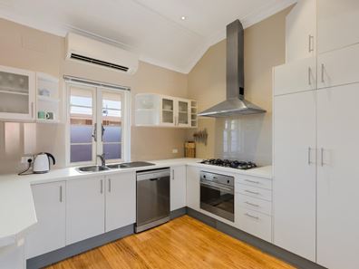 7/116 Broadway, Crawley WA 6009