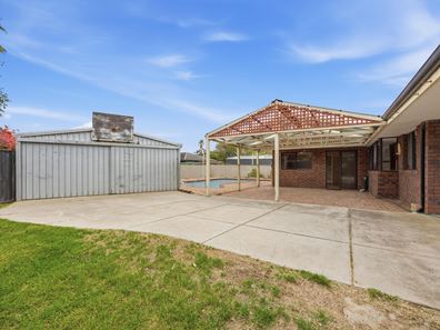 4 Heron Court, Camillo WA 6111