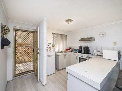 9/2 Mitchell Street, Bentley WA 6102