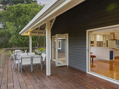 11 Cowslip Place, Yallingup WA 6282
