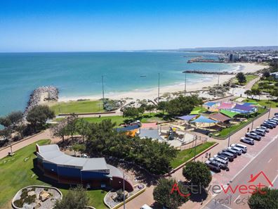 2 Foreshore Drive, Geraldton WA 6530