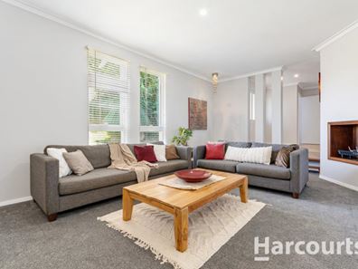 4 Carlyle Crescent, Duncraig WA 6023
