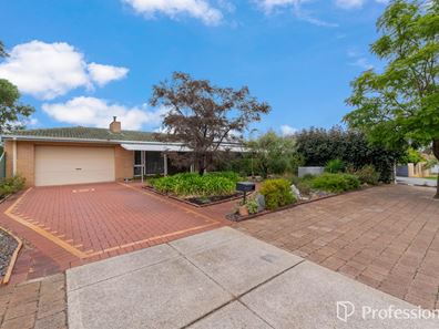 10 Royson Place, Dianella WA 6059