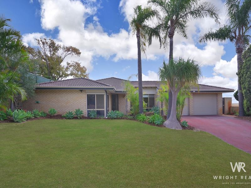 22 Castlegate Way, Woodvale WA 6026