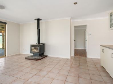 2 Killington Crescent, Boulder WA 6432