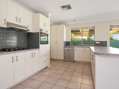 2 Killington Crescent, Boulder WA 6432