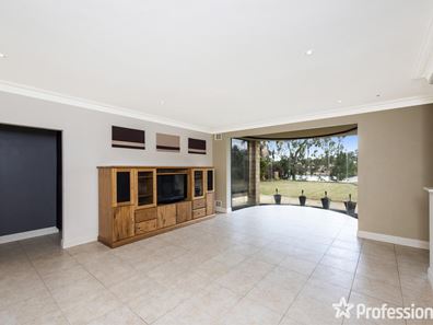 68 Promontory Parade, Ballajura WA 6066