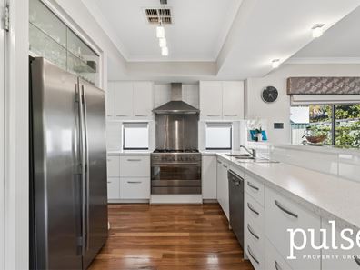 89 Corinthian Road West, Shelley WA 6148