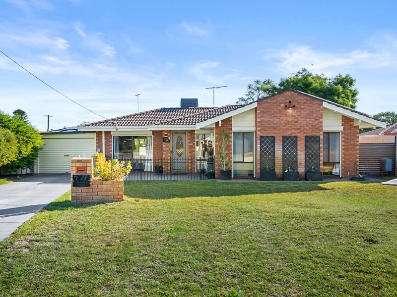 18 Jindarra Close, Cooloongup WA 6168