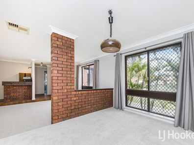13 Mercer Place, Thornlie WA 6108