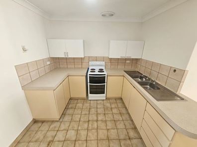 6/18 Minilya Ave, White Gum Valley WA 6162