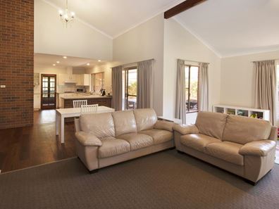 17 High Street, West Busselton WA 6280