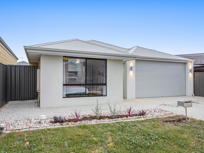 40 Benbecula Loop Loop, Port Kennedy WA 6172