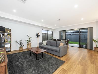 40 Benbecula Loop Loop, Port Kennedy WA 6172