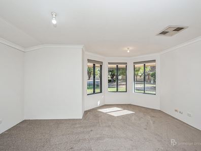 19 Dayana Court, Redcliffe WA 6104