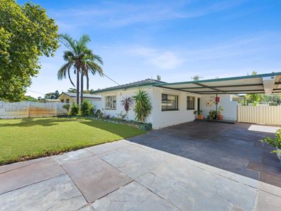 32 Cygnus Street, Rockingham WA 6168