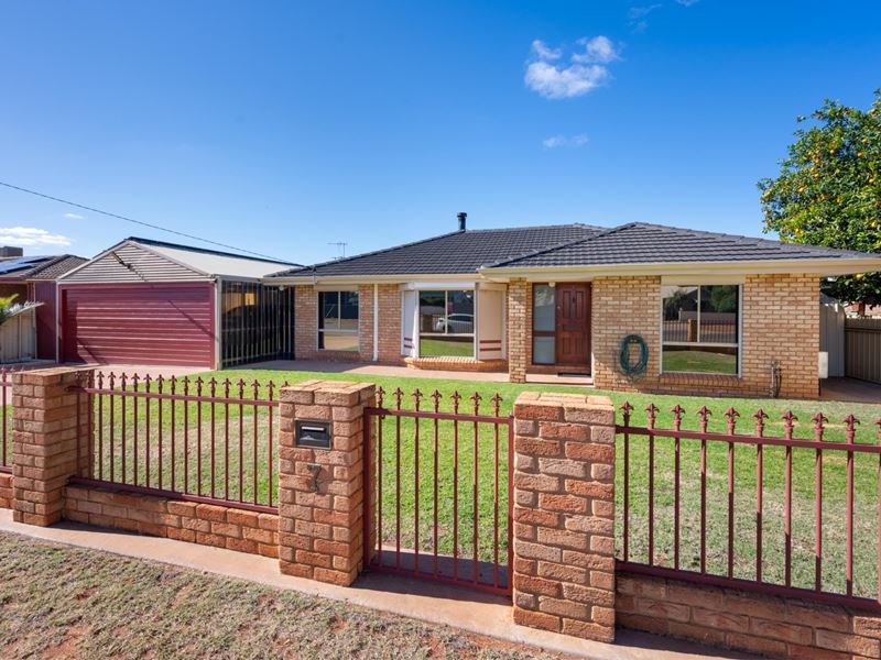 7 Meldrum Avenue, Kalgoorlie WA 6430