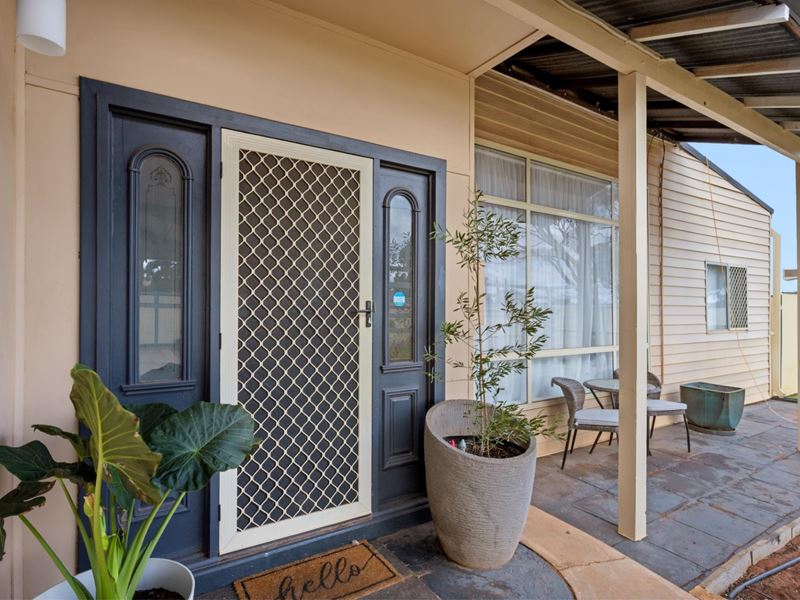 123 Bourke Street, Lamington WA 6430