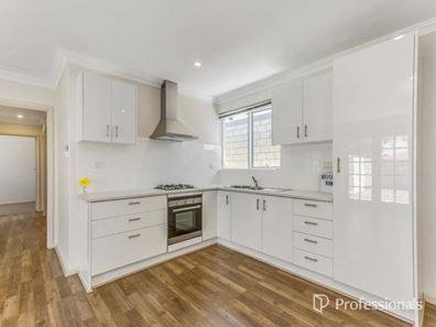 42 Norland Way, Spearwood WA 6163