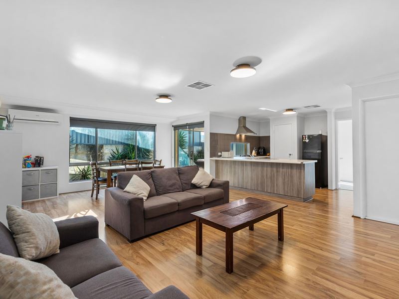9 Charlbury Drive, Alkimos