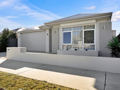 16 Swindale Avenue, Hilbert WA 6112