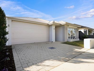 16 Swindale Avenue, Hilbert WA 6112