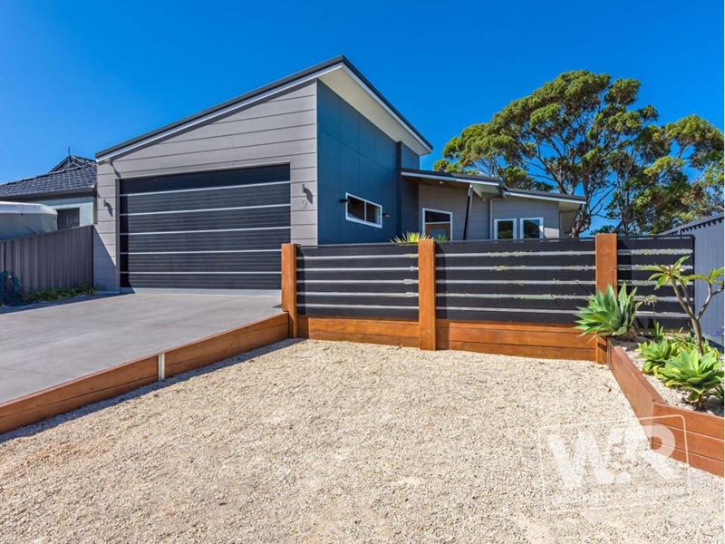 9 William Street, Little Grove
