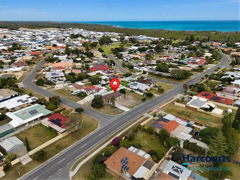 52 Blaxland Avenue, Two Rocks WA 6037