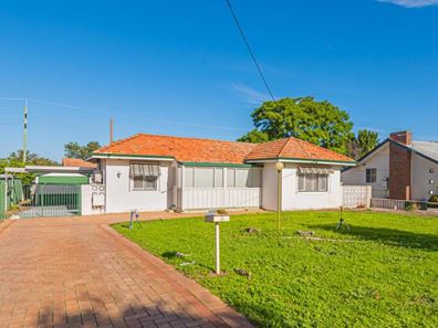 3 Bagoda Street, Queens Park WA 6107