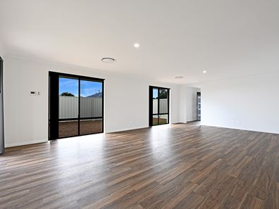 12 Spinnaker Way, Drummond Cove WA 6532