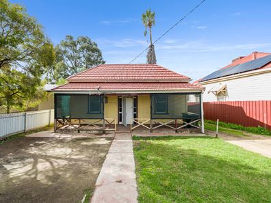 12 Hampton Street, Northam WA 6401