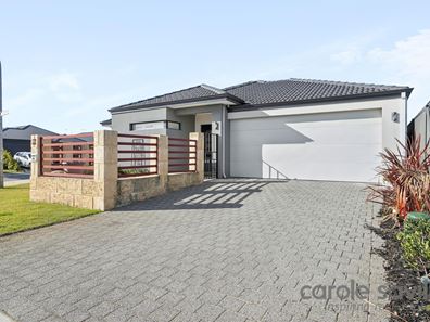 22 Simcoe Way, Caversham WA 6055